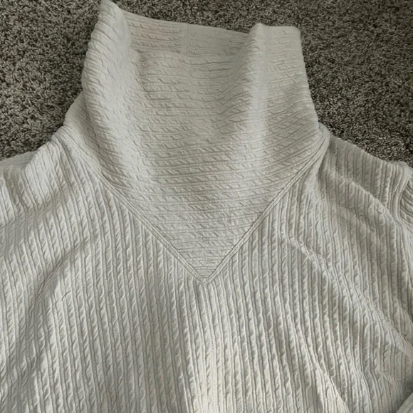 Textured Lululemon Turtleneck - Picture 3 of 6